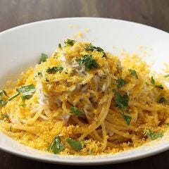 生パスタリングイネ釜揚げシラスとカラスミ