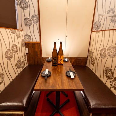 個室居酒屋 炭火焼き鳥ほむら 池袋本店_周りを気にせず楽しめるプライベート個室空間