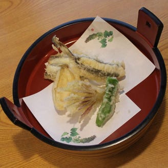いづもや 神田本店 メニュー 江戸前メゴチと鱚の天ぷら盛 ぐるなび