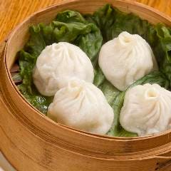 小龍包 〔ショウロンポウ〕 小龍包 〔ショウロンポウ〕