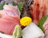 新鮮な鮮魚のみを使用する
お刺身の盛り合わせ