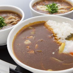●蕎麦屋の和カレーそば ●鶏南蛮カレーライス（ミニ蕎麦セット）