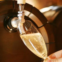 ［大阪中之島の肉とワイン］MEAT＆WINE ワインホールグラマー 中之島の画像