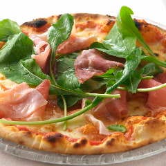 プロシュート、ルーコラのマルゲリータ