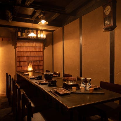 ゆったり個室 神戸元町 トアロードの居酒屋でおすすめ 人気の完全個室 ソファー席など ぐるなび