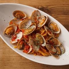 和牛と石窯ピザのイタリアン ピザコゾウ 横浜 関内_アサリのボンゴレロッソ