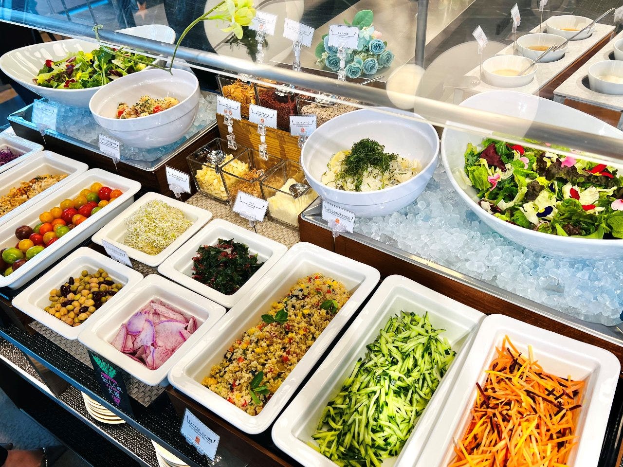 平日限定Lunch 】ヘルシーサラダビュッフェ 1600円の詳細｜Market St