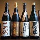 【厳選日本酒】 
全国各地の蔵元から季節酒や限定酒も揃えます