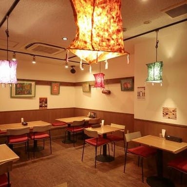 インドレストラン・BAR チチル＆シシリ 店内の画像