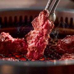 お客様の笑顔のため、細やかなサービスと厳選したお肉をご提供