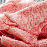 牛肉は検査済国産牛と豪州産牛を
使用しております。