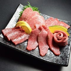 焼肉 まんぷく亭