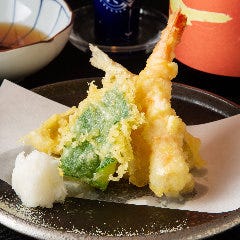 人気メニューの天婦羅です。