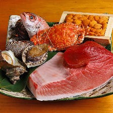極旨の海鮮料理！自慢の仕入れ力
素材を見極める確かな目利き 旬の鮮魚お造り・魚料理をお楽しみください