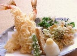 海老と季節野菜の天ぷら盛り合わせ