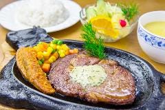 レストラン美（琉球の館内）