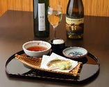 この店の天ぷらの味に合わせソムリエが厳選した白ワインもある。