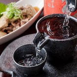 【地元の銘酒】
料理にぴったりと寄り添う日本酒も豊富にご用意