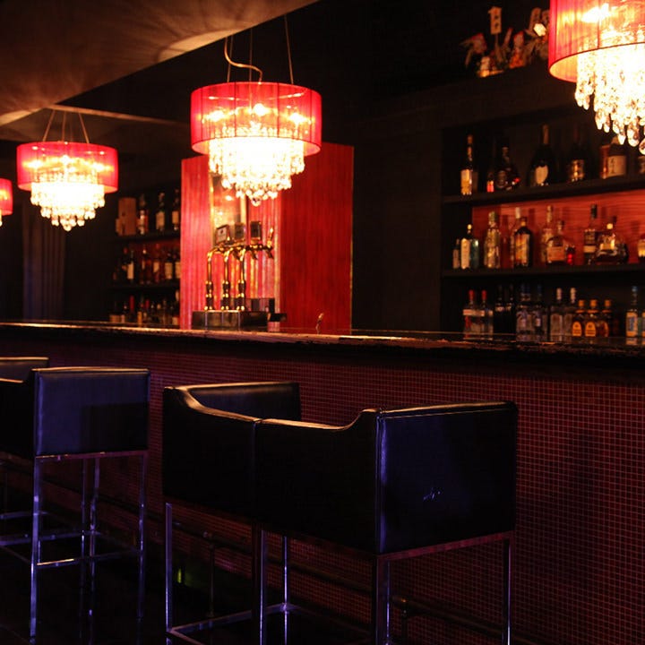 Show Club Nest ショークラブ ネスト 写真 ぐるなび