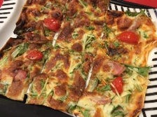 創作料理:湯葉のピザ