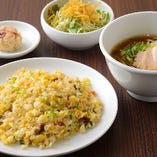 定番 ハーフ麺定食