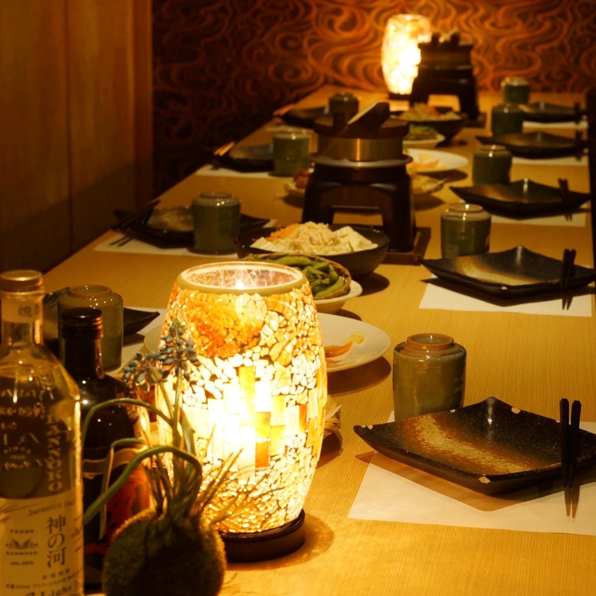 個室完備 名古屋名物 手羽先 味噌串カツ 赤から 難波アムザ店 個室 貸切 個室 ぐるなび