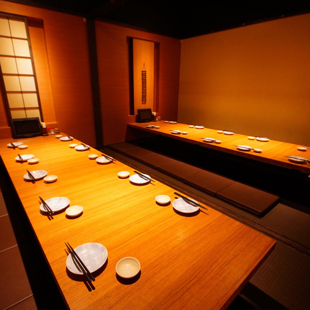 個室完備 名古屋名物 手羽先 味噌串カツ 赤から 難波アムザ店 こだわり情報5 ぐるなび