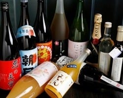 定番から希少な銘柄まで
焼酎･日本酒の品揃えも豊富に