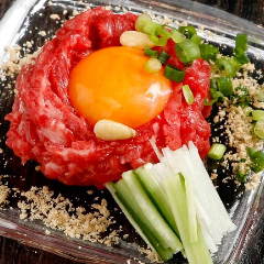 鮮度に拘った会津直送の桜ユッケは必食！まろやかな味わいです