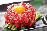 【焼肉屋だからこその逸品】桜ユッケ　830円