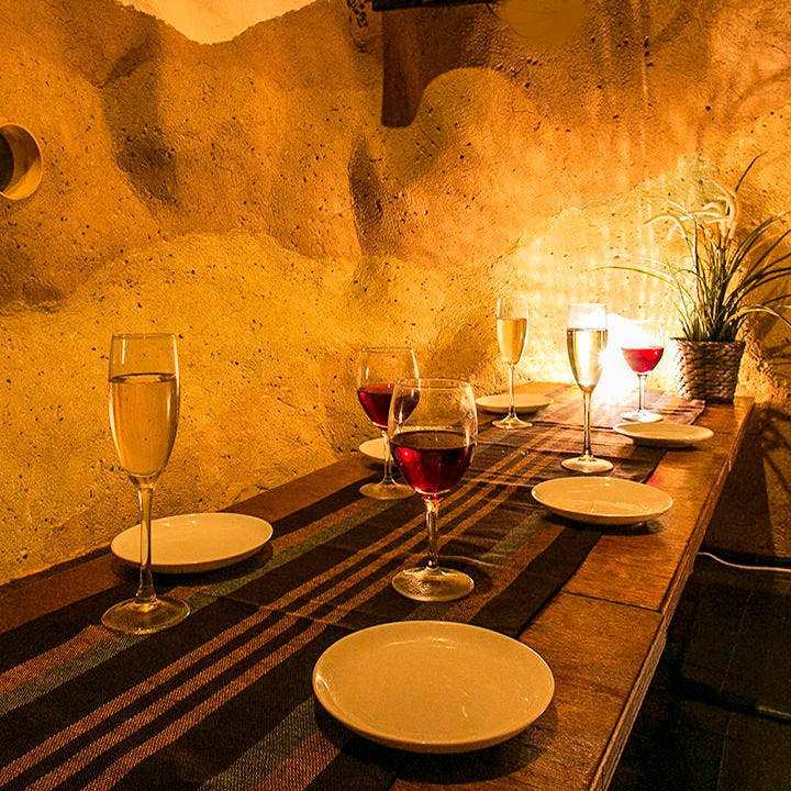 個室居酒屋 The Cave ザ ケイブ 新宿東口店 個室 ぐるなび