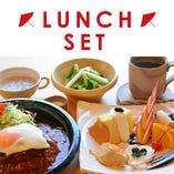 ランチセット　スープ／サラダ／ドリンク／日替わりデザートプレート付
