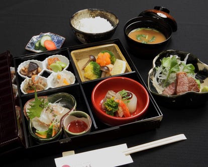 ランチならここ 松山城周辺の昼食 ご飯でおすすめしたい人気レストラン ぐるなび ランチならここ 松山城周辺の昼食 ご飯でおすすめしたい人気レストラン ぐるなび