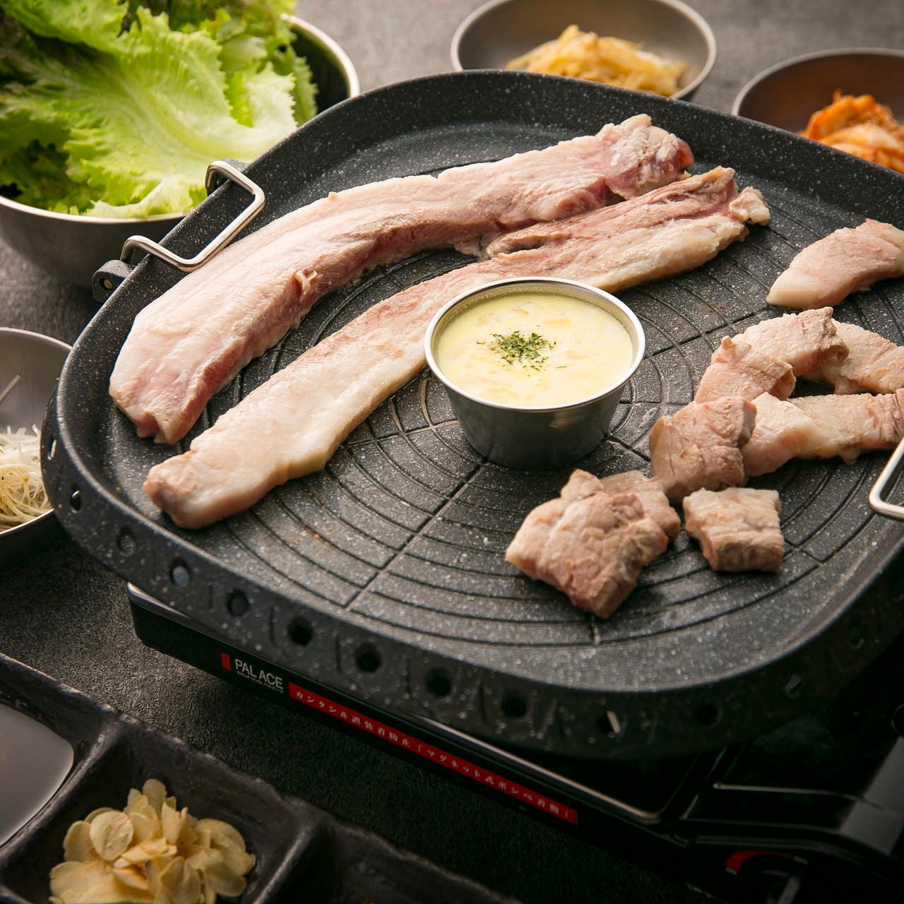 人気のサムギョプサルや韓国料理をコースでお楽しみください