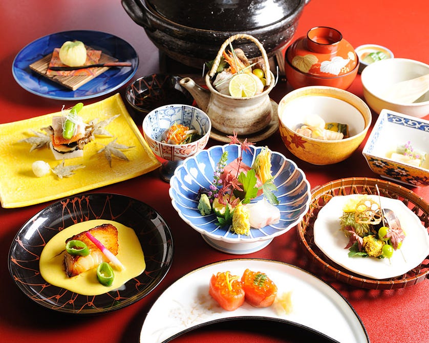 神楽坂割烹 加賀 個室と会席接待の宴会処 日本料理 郷土料理 和食その他 居酒屋 の接待 会食の予約は こちら秘書室