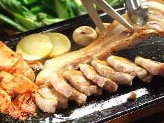 小さな韓国 あぷろ 大橋店 大橋 サムギョプサル ぐるなび