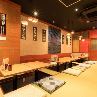 小皿料理と日本酒　大衆酒場 ニュー曙　梅田東通り店 店内の画像