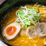 鶏ガラ味噌ラーメン