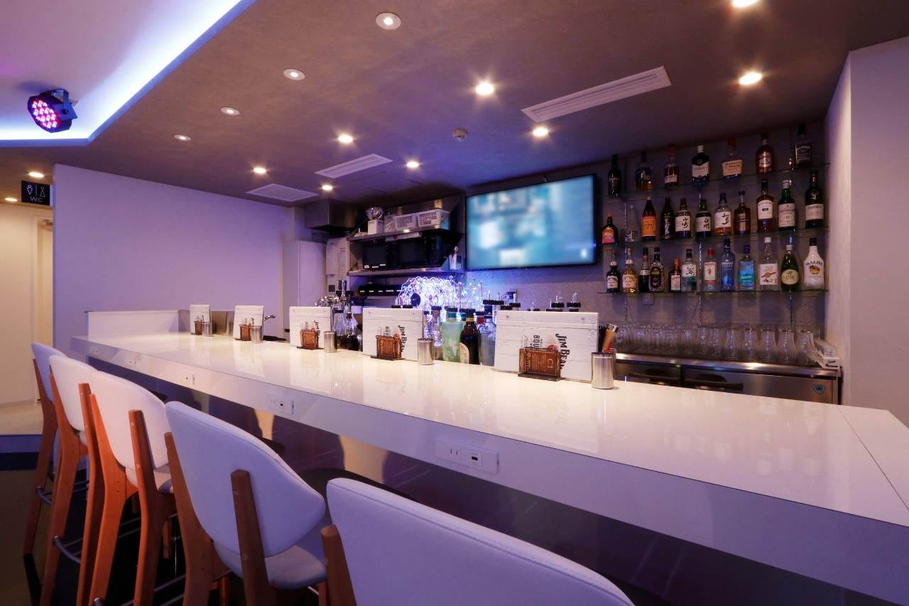 貸切パーティー】 ATLED新宿靖国通り店 席 - 楽天ぐるなび