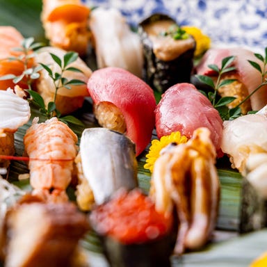 海鮮・鮨 食べ放題 かに村 新橋店_宴会人気No,1◆◎生付き2H飲み放題◎トゲズワイガニ、刺身3種盛、寿司5貫など名物9品『かに村極みコース』