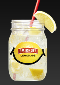 自家製レモンシロップでつくる
スミノフレモネード