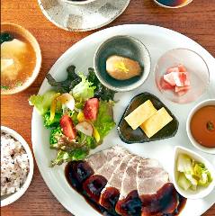 カフェ アンド ごはん空