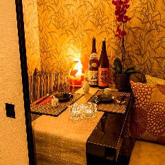 地鶏&times;個室居酒屋 八満 名駅店の個室・席