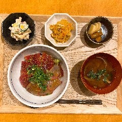 海鮮2種漬け丼 980円 税込