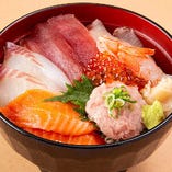 7種の海鮮丼