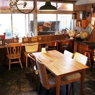 Cafe Q_宴会も可能!山小屋雰囲気たっぷり【テーブル席】