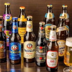 樽生ビールに加え、10種類のドイツビールを取り揃えております