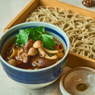 蕎麦割烹 稲田 コレド室町店_季節のお蕎麦「牛肉と木の子のつけ汁せいろ・そば」