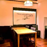 【神楽坂散策でのランチ・デートのお食事にモダンなテーブル個室】