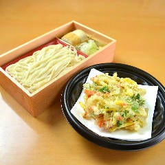 神楽坂 久露葉亭_かき揚げと細打ちうどん